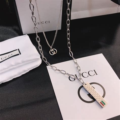 สร้อยคอผู้ชาย gucci